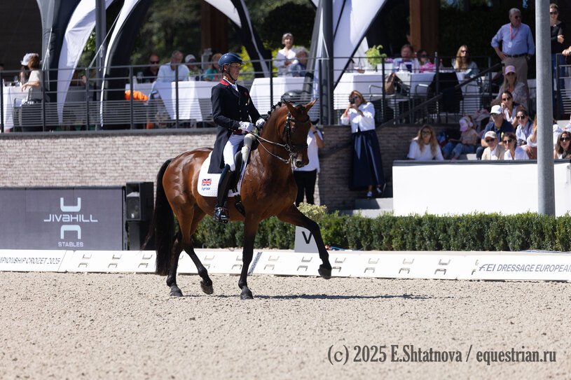 Hester Carl / Fame