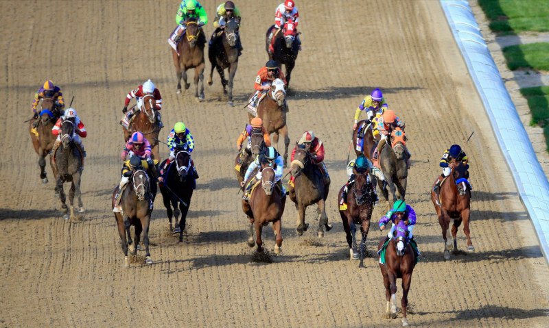 Ипподром Churchill Downs 2014 год, первый этап Тройной Короны - Kentucky Derby.