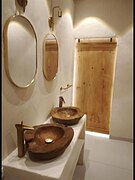 Дом с конюшней в Испании