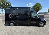 Opel Movano коневоз, 2011