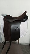 Седло Albion Legend выездка17.5-32 т.коричневое 
