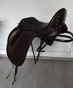 Седло выездковое со сменным ленчиком LH