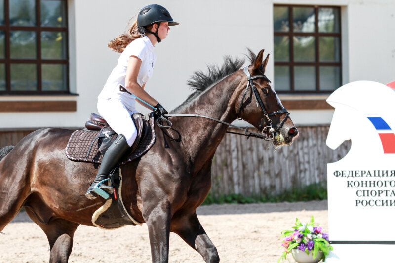 КИНГ ВАН ДЕ ЛИТСЕ ВЕСТЕ и Черняева Вероника