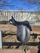 Седло*Еврорайдинг Диамант*( выездка)17"(Англия)
