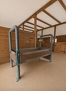 Смотровой станок для лошади