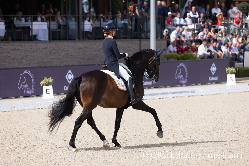 van Liere Dinja / Hermes