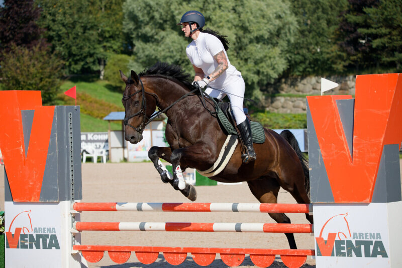 КАРТ БЛАНШ М-19 и Иванова Кира