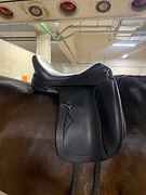 Седло выездковое Erreplus 17/32