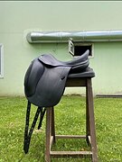 Седло выездковое equip