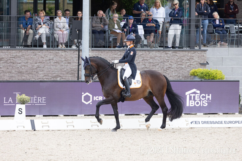 van Liere Dinja / Hermes