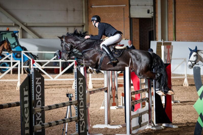 ДАУНТАУН ВАН ДЕ МОЛЕНБЕРГ ЗЕТ-21 и Янушкевич Максим