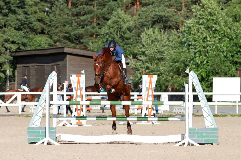 ФЭНТЕЗИ М-18 и Шатоба Ксения