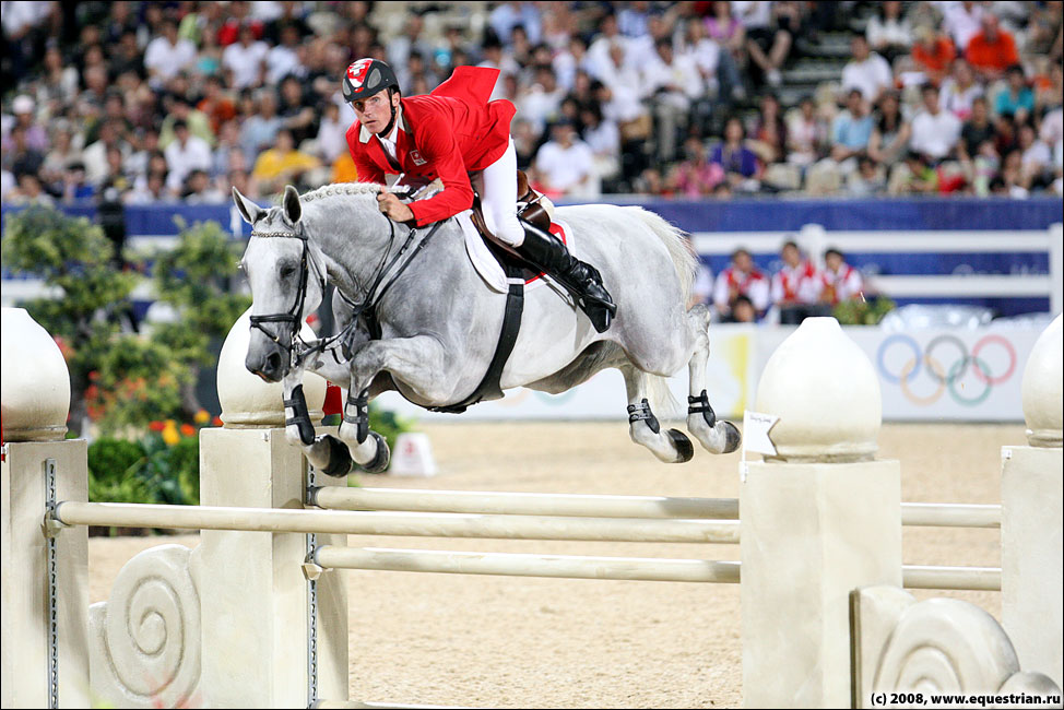 http://www.equestrian.ru/photos/photoreport2008/08_oi/jumping/q3/KSHT6169_schurtenberger_nik.jpg