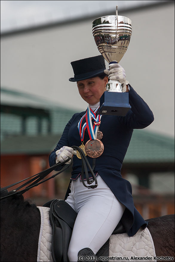 http://www.equestrian.ru/photos/photoreport2013/07_chr_dressage/AK__4657.jpg