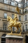 Жанна д"Арк на золотом коне. Париж